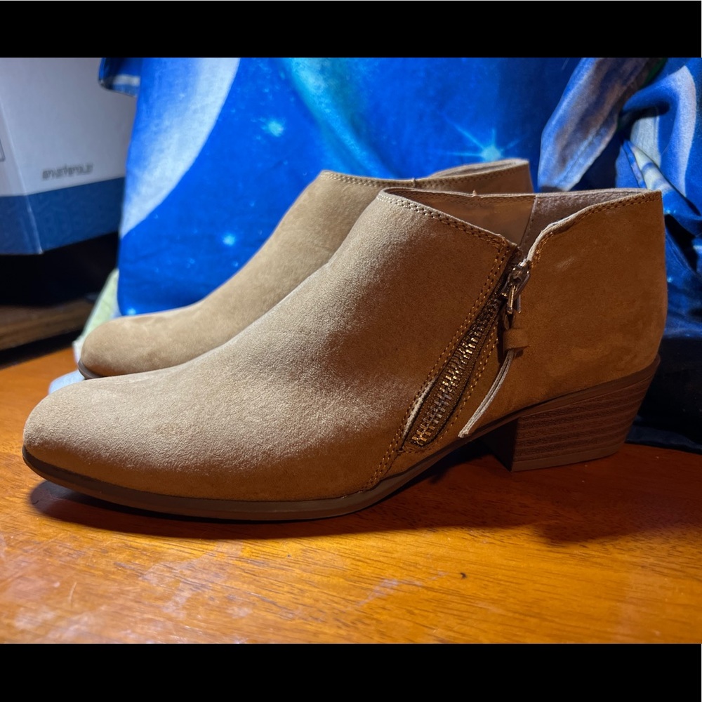 Tan suede esprit ankle boots